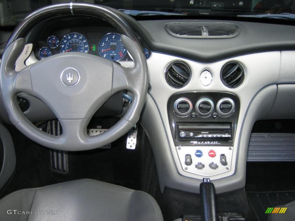2006 Maserati GranSport Coupe Grigio Medio Dashboard Photo #39465430