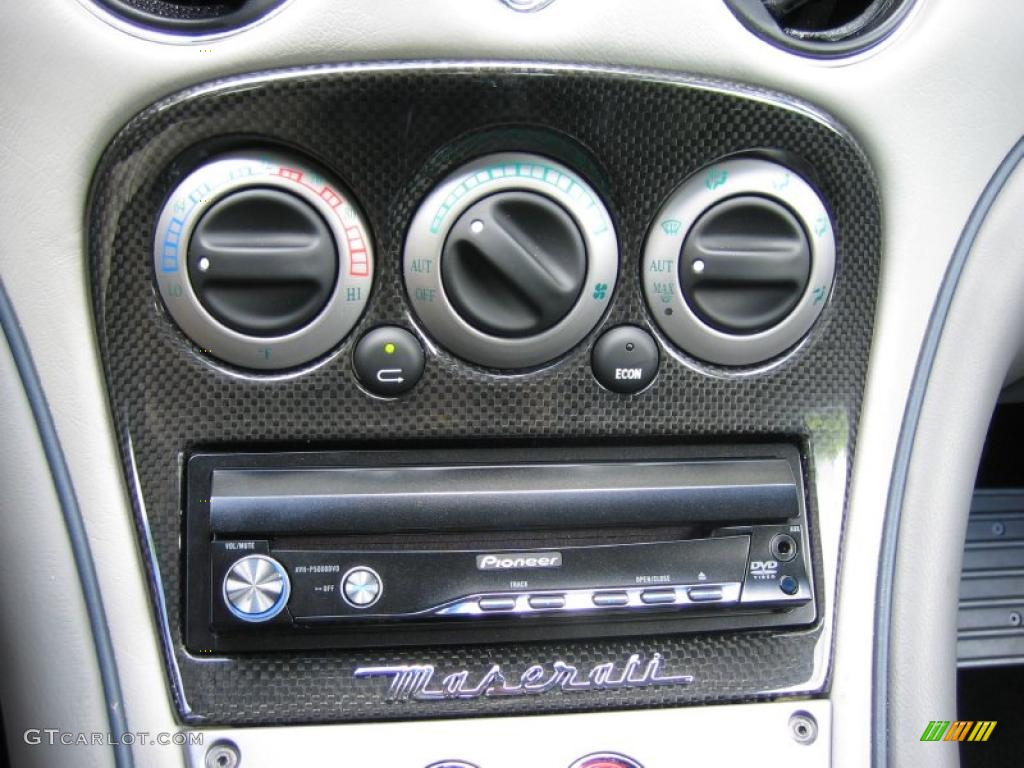 2006 Maserati GranSport Coupe Controls Photo #39465490