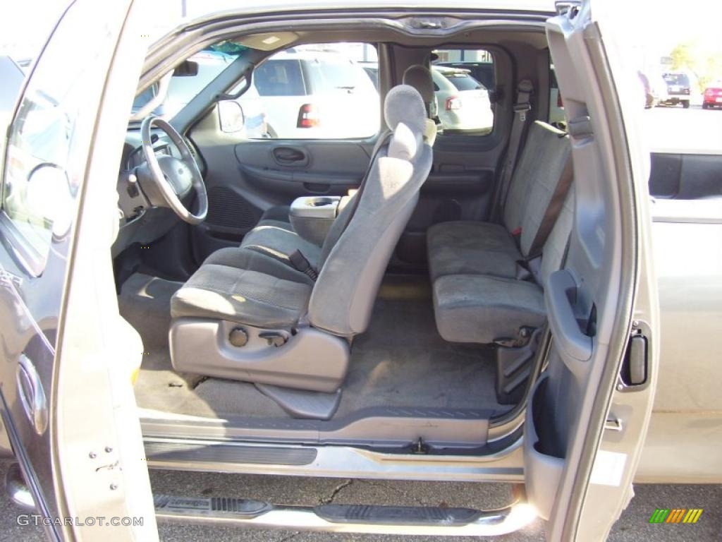 Medium Graphite Interior 2002 Ford F150 XLT SuperCab Photo #39465678