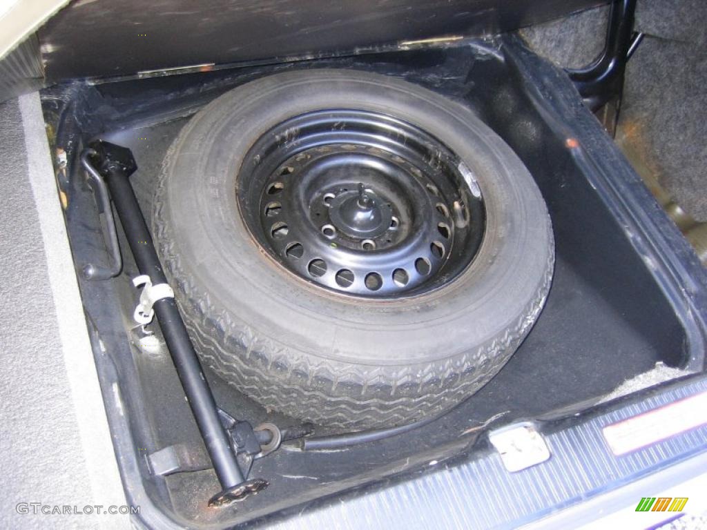 1975 Mercedes-Benz S Class 450 SE Trunk Photo #39468306