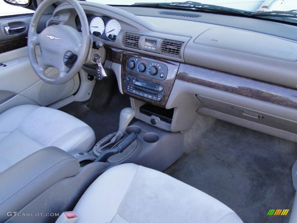 Light Taupe Interior 2006 Chrysler Sebring Limited