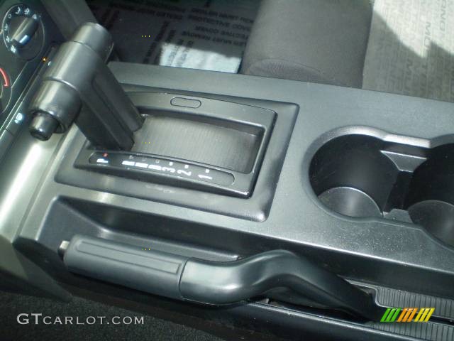 2007 Mustang V6 Deluxe Coupe - Satin Silver Metallic / Light Graphite photo #28