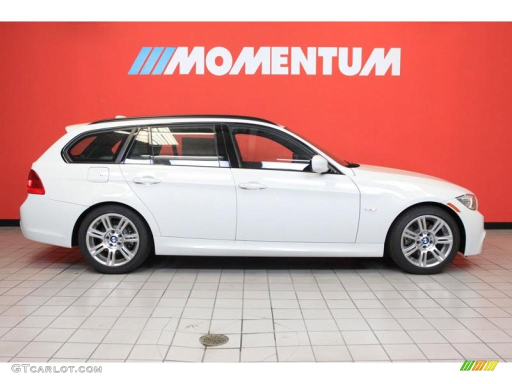 2011 3 Series 328i Sports Wagon - Alpine White / Oyster/Black Dakota Leather photo #2