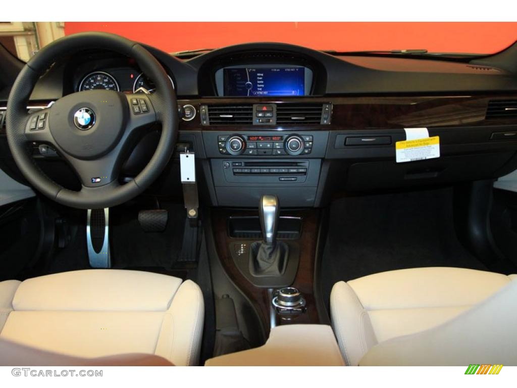 2011 BMW 3 Series 328i Sports Wagon Oyster/Black Dakota Leather Dashboard Photo #39473934