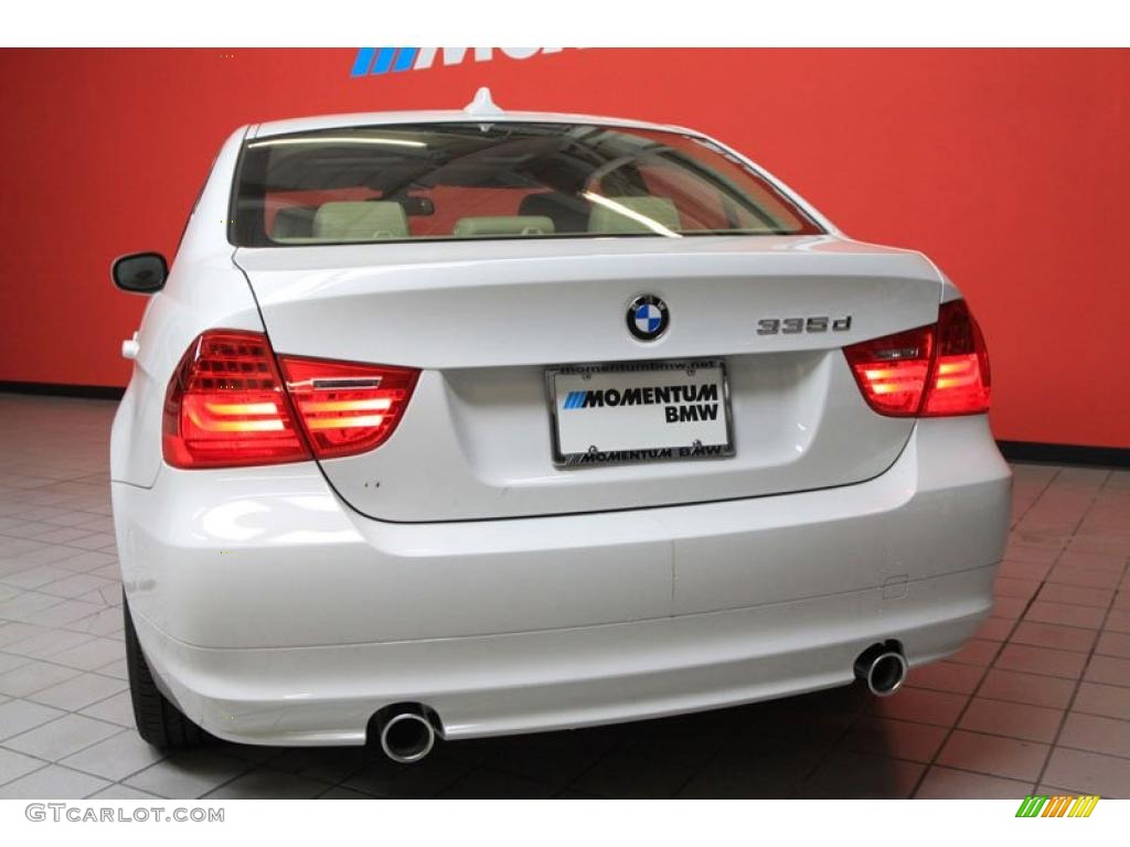 2011 3 Series 335d Sedan - Alpine White / Beige photo #15