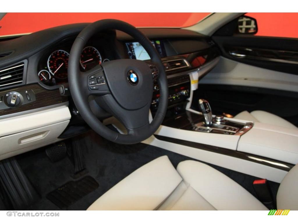 Oyster/Black Interior 2011 BMW 7 Series 740Li Sedan Photo #39478314
