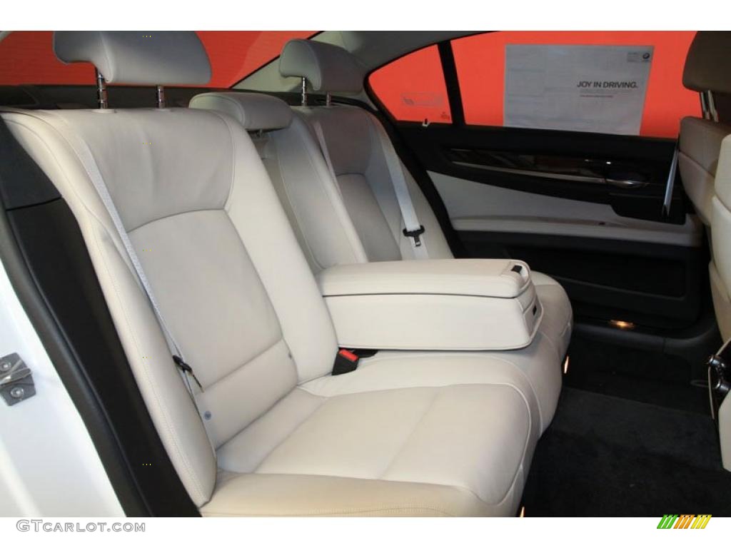 Oyster/Black Interior 2011 BMW 7 Series 740Li Sedan Photo #39478410