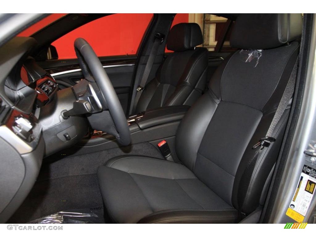 Black Interior 2011 BMW 5 Series 550i Sedan Photo #39479530