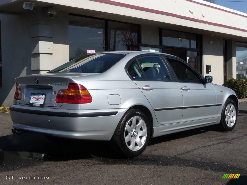 2003 3 Series 325xi Sedan - Titanium Silver Metallic / Black photo #3