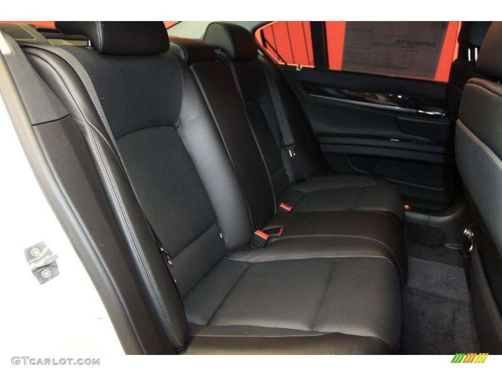 2011 7 Series 750i Sedan - Mineral White Metallic / Black photo #11