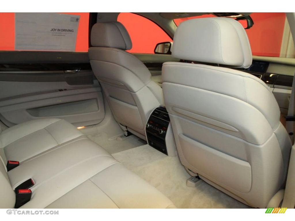Oyster Nappa Leather Interior 2011 BMW 7 Series 750Li Sedan Photo #39482219