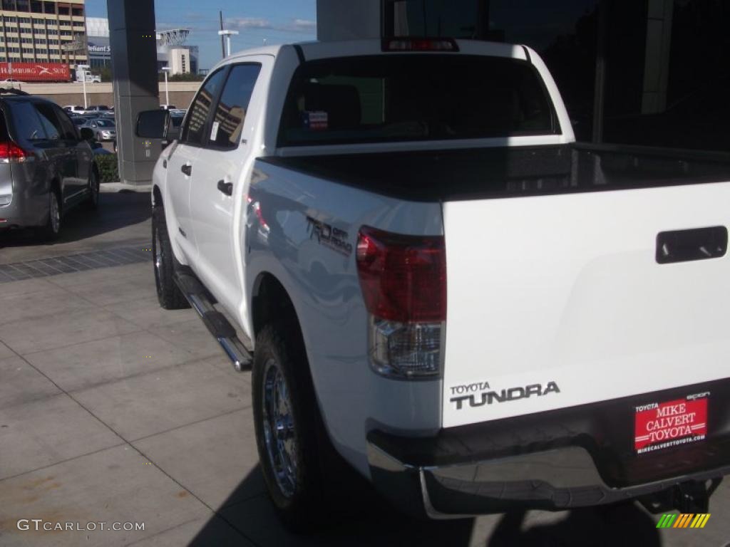 2011 Tundra TRD CrewMax 4x4 - Super White / Sand Beige photo #4