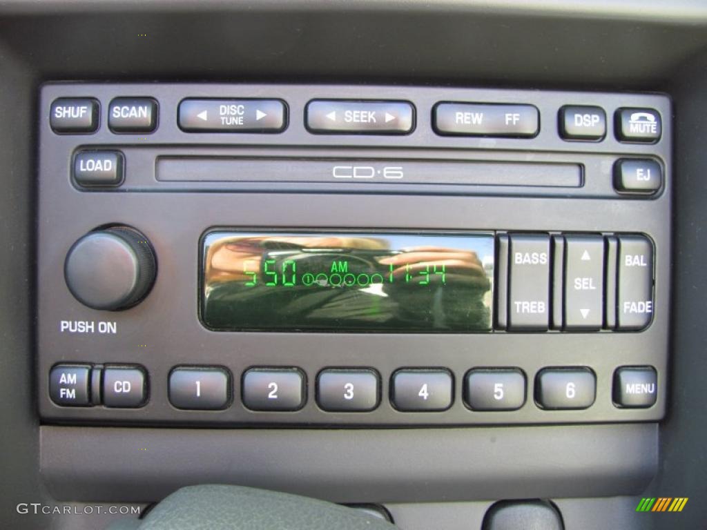 2002 Ford Mustang V6 Convertible Controls Photo #39483565