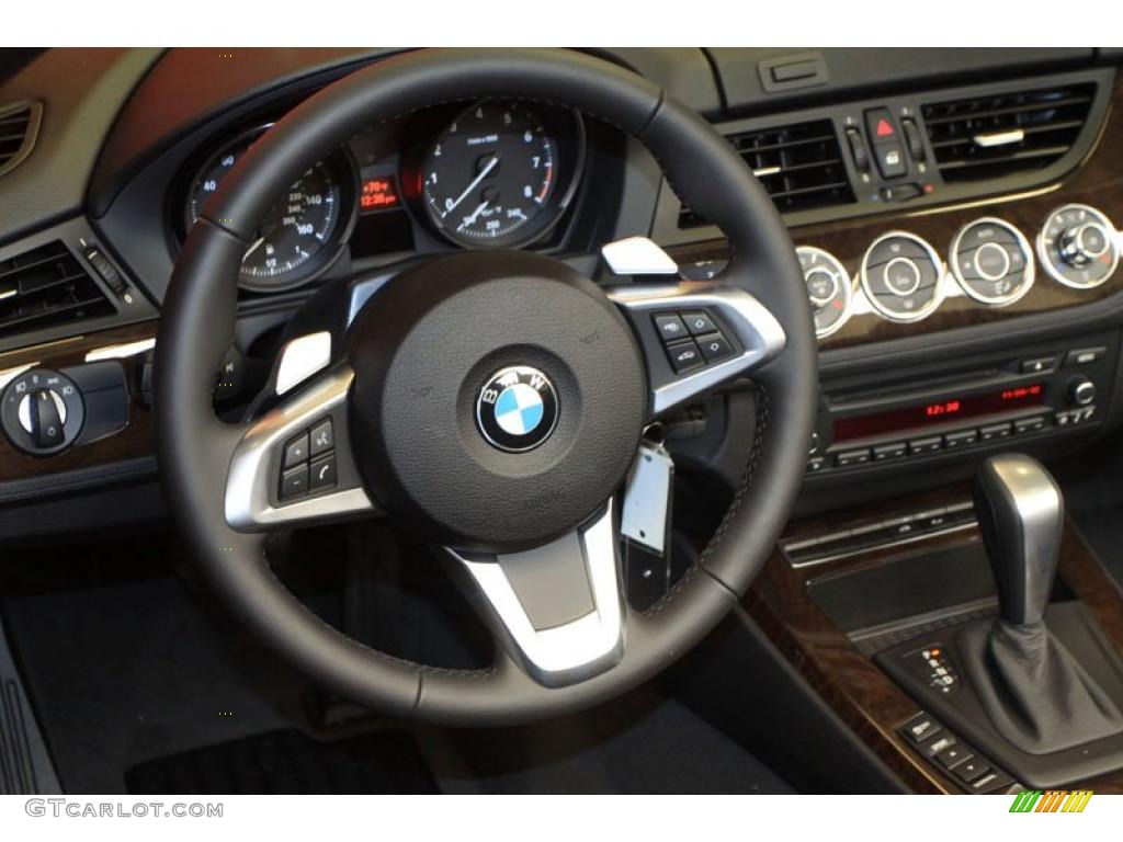 2011 BMW Z4 sDrive30i Roadster Black Steering Wheel Photo #39484369