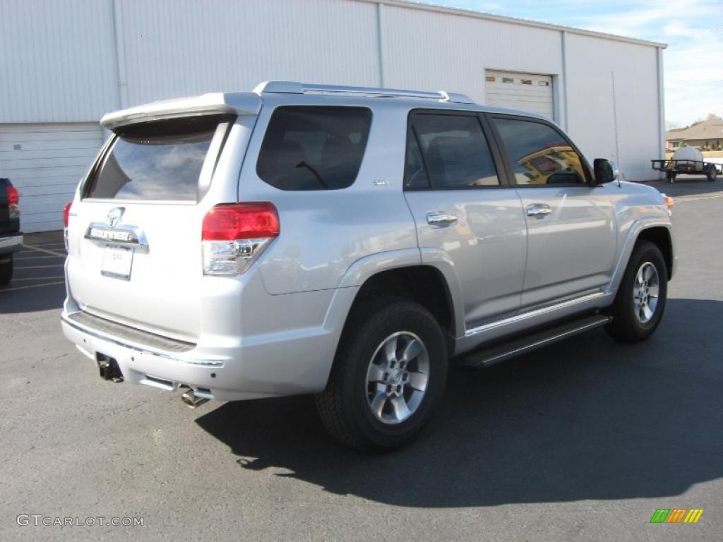 2011 4Runner SR5 4x4 - Classic Silver Metallic / Graphite photo #6