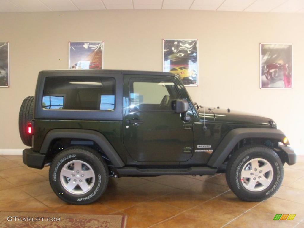 2011 Wrangler Sport S 4x4 - Natural Green Pearl / Black photo #11