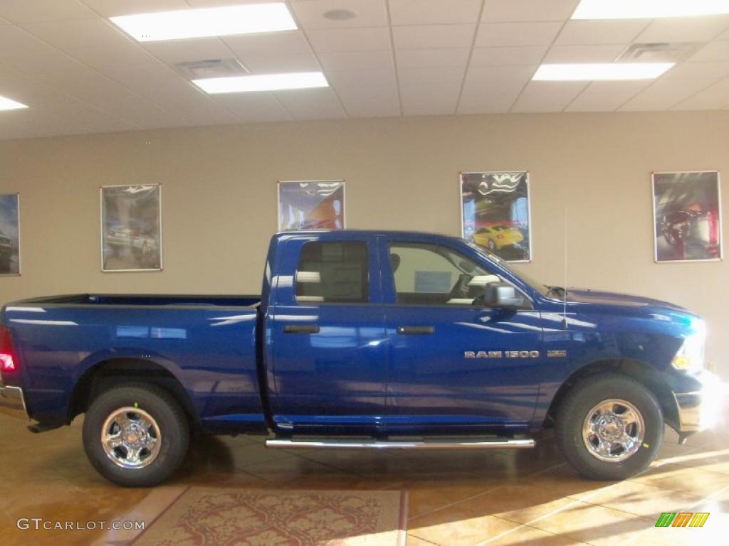 2011 Ram 1500 ST Quad Cab 4x4 - Deep Water Blue Pearl / Dark Slate Gray/Medium Graystone photo #12