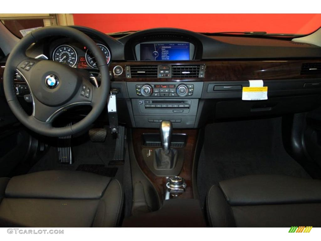 2011 3 Series 335i Sedan - Black Sapphire Metallic / Black photo #6