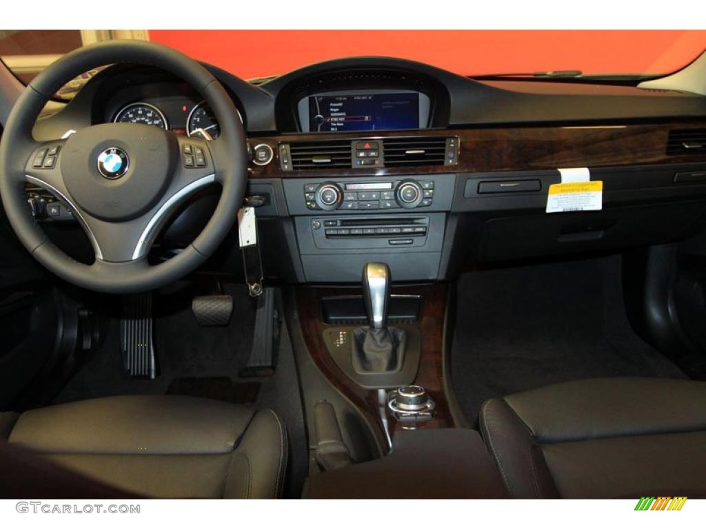 2011 3 Series 335i Sedan - Black Sapphire Metallic / Black photo #6