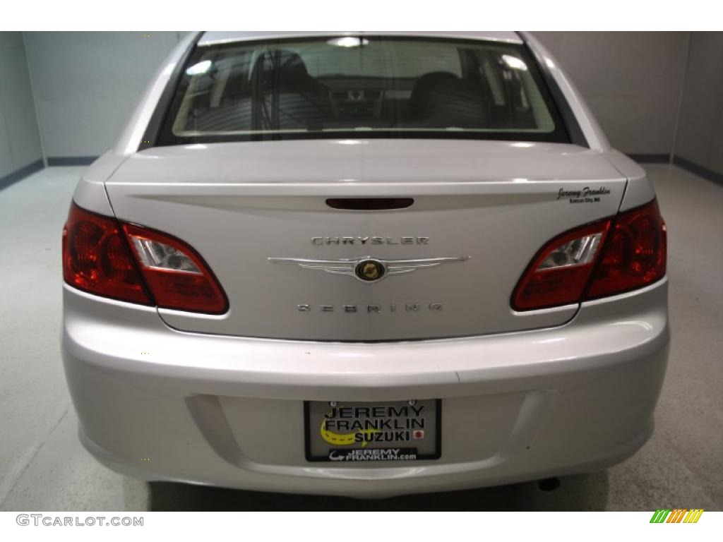 2009 Sebring LX Sedan - Bright Silver Metallic / Dark Slate Gray photo #5