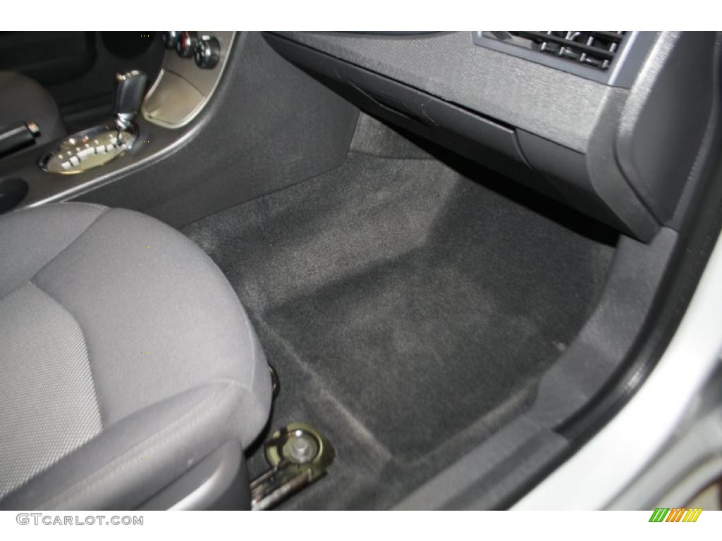 2009 Sebring LX Sedan - Bright Silver Metallic / Dark Slate Gray photo #8