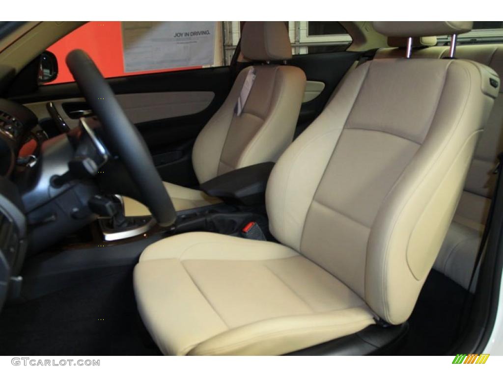 Taupe Interior 2011 BMW 1 Series 135i Coupe Photo #39491288