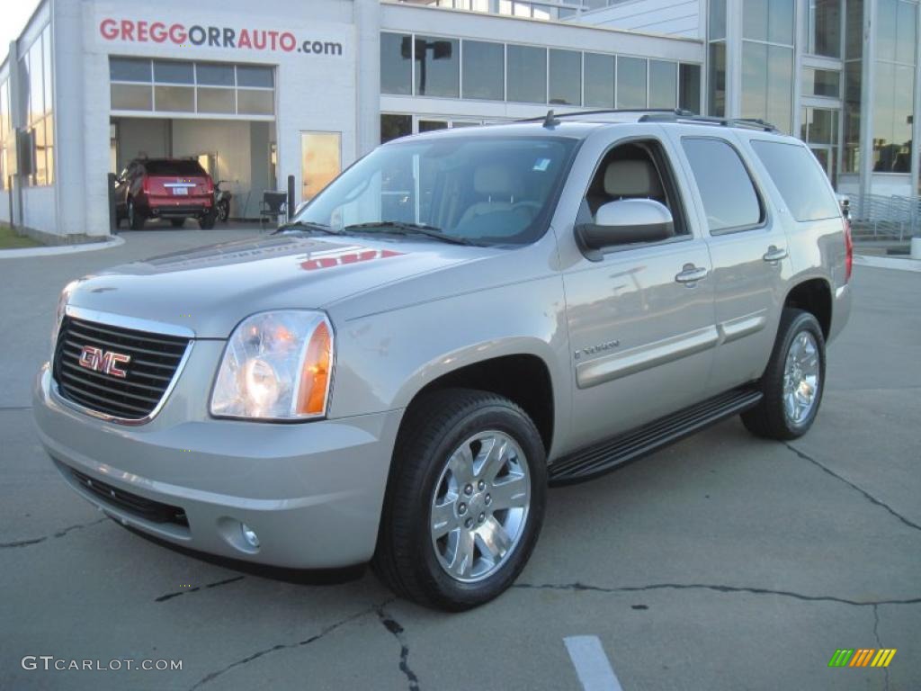 2008 Yukon SLT 4x4 - Silver Birch Metallic / Light Titanium photo #1