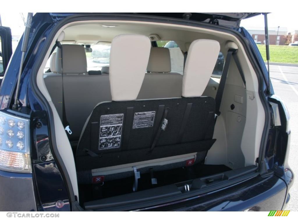 2011 Mitsubishi Outlander XLS Trunk Photo #39493140