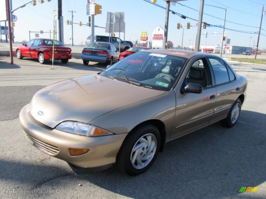 1999 Cavalier Sedan - Medium Sunset Gold Metallic / Medium Gray photo #5