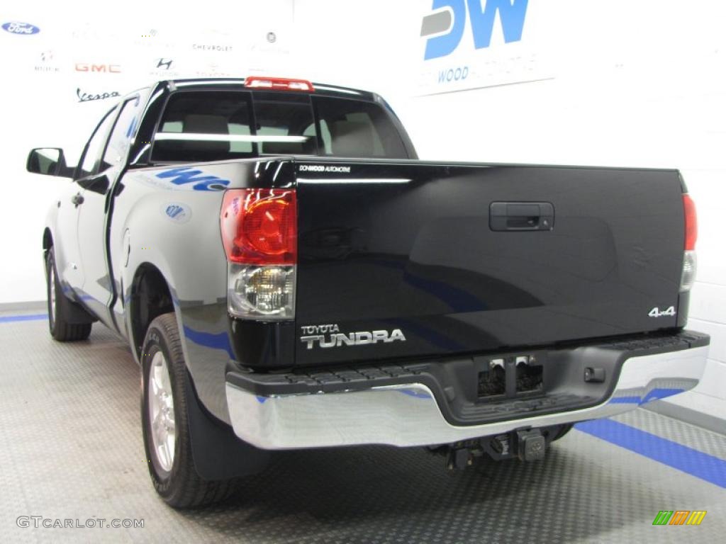 2007 Tundra SR5 Double Cab 4x4 - Black / Beige photo #3