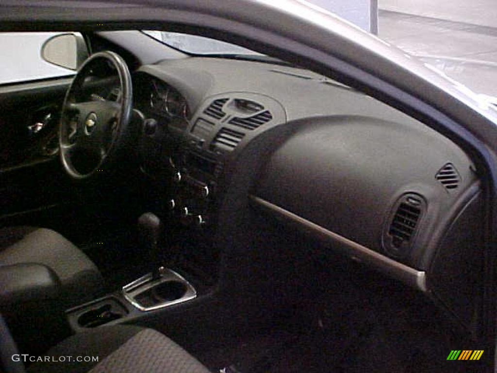 2006 Malibu LT Sedan - Silverstone Metallic / Ebony Black photo #8
