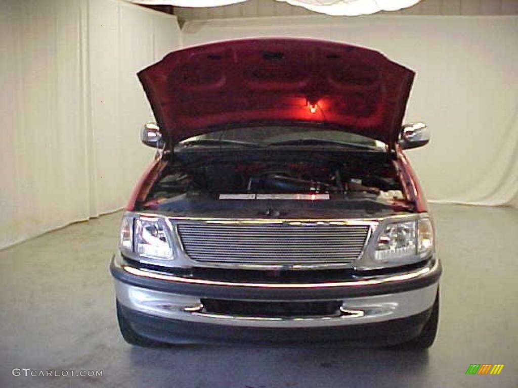 1998 F150 Regular Cab - Bright Red / Medium Graphite photo #3