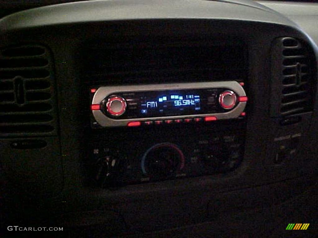 1998 F150 Regular Cab - Bright Red / Medium Graphite photo #20