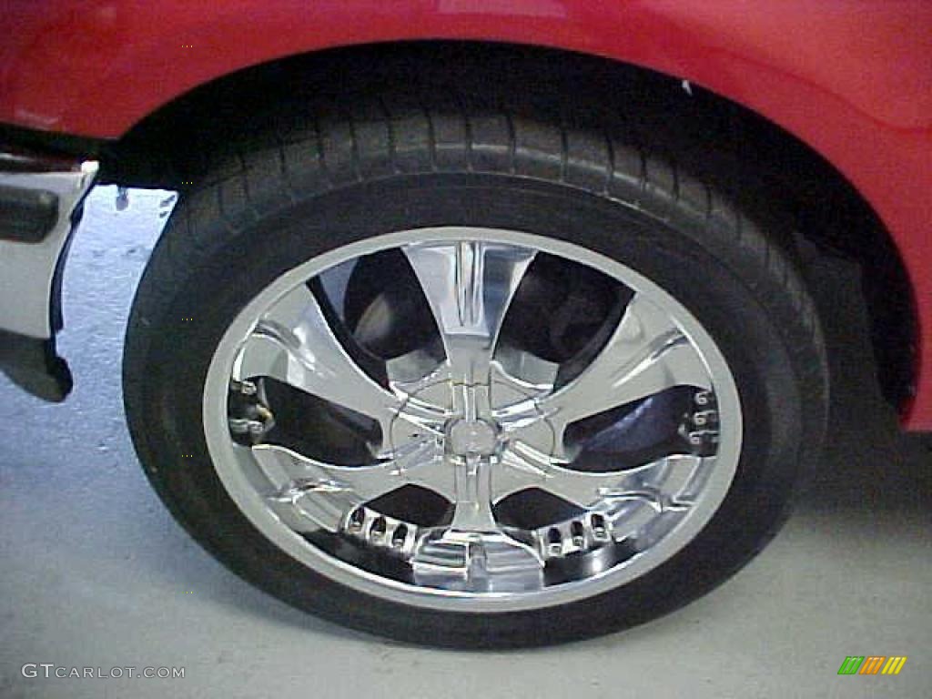 1998 F150 Regular Cab - Bright Red / Medium Graphite photo #22