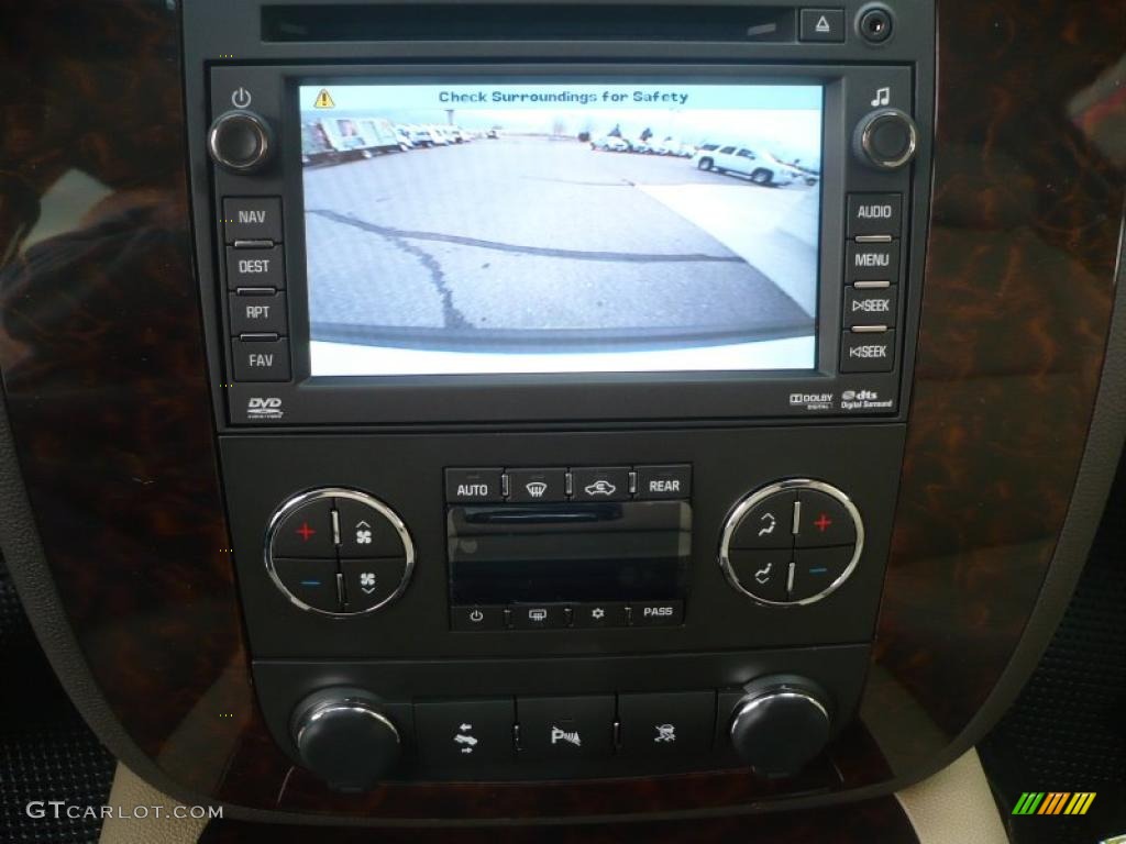 2011 GMC Yukon XL Denali AWD Controls Photo #39504072