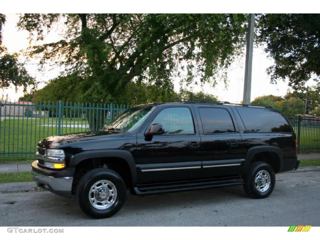 2003 Suburban 2500 LT 4x4 - Black / Gray/Dark Charcoal photo #2