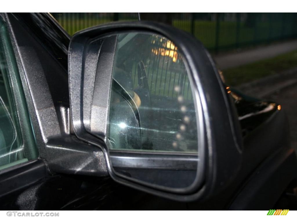 2003 Suburban 2500 LT 4x4 - Black / Gray/Dark Charcoal photo #26