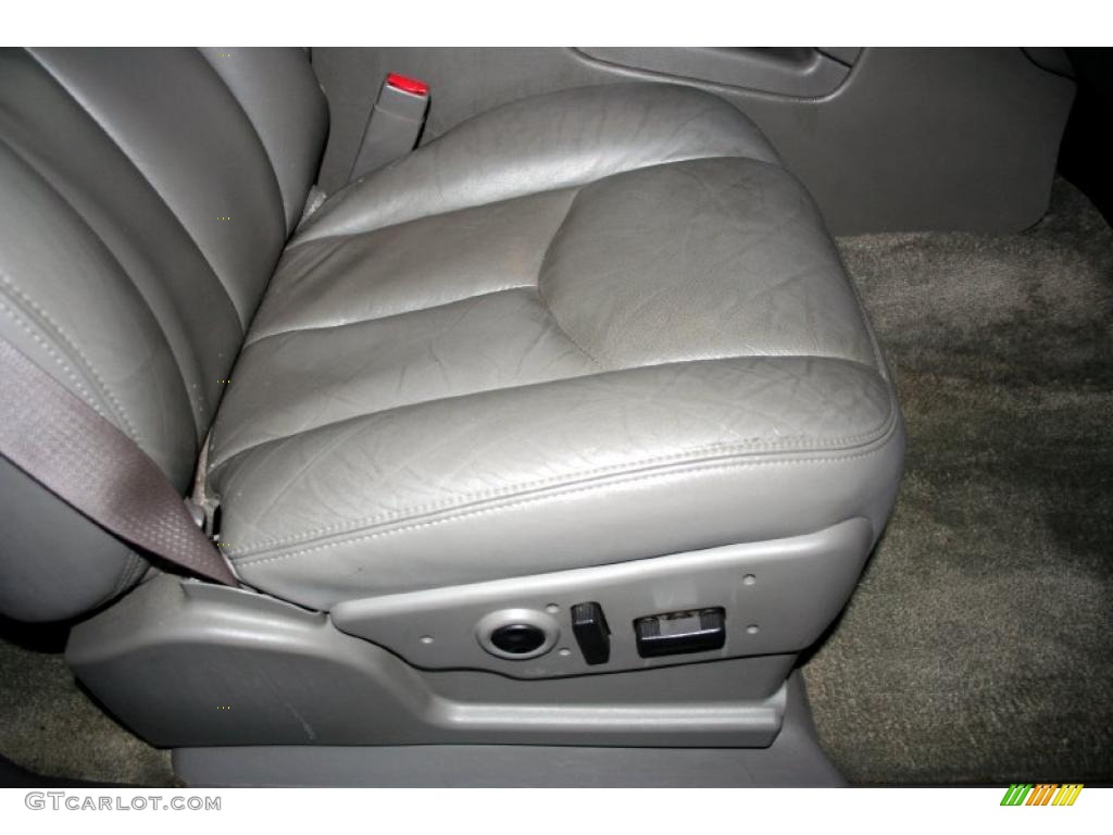 2003 Suburban 2500 LT 4x4 - Black / Gray/Dark Charcoal photo #40