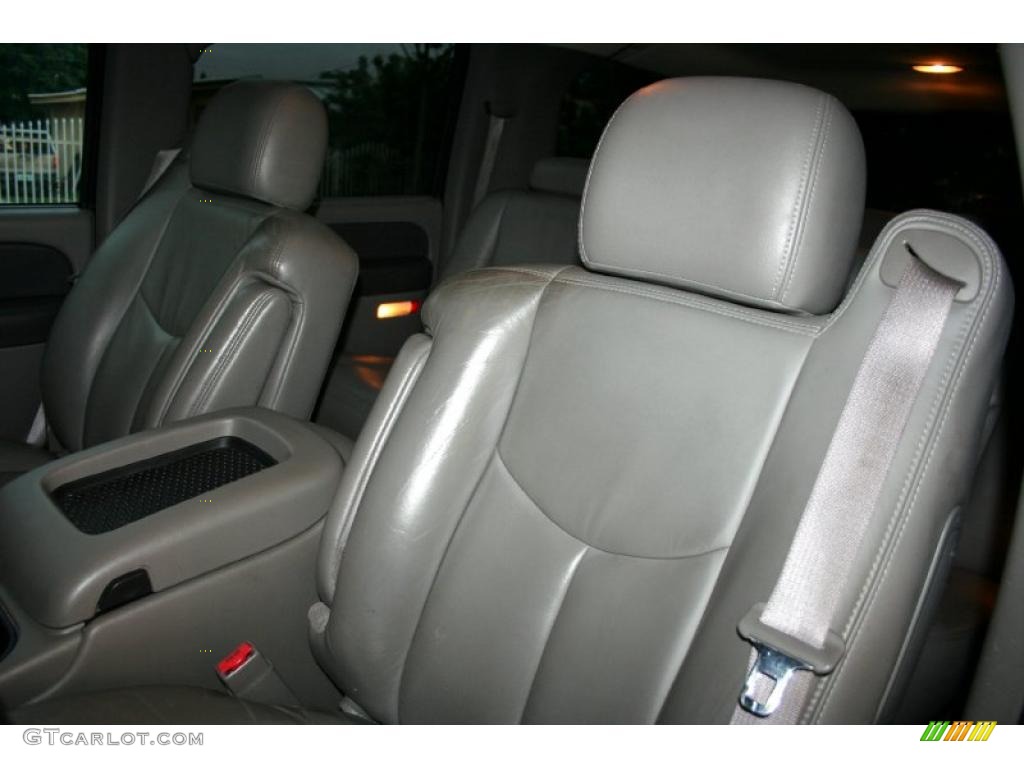 2003 Suburban 2500 LT 4x4 - Black / Gray/Dark Charcoal photo #42