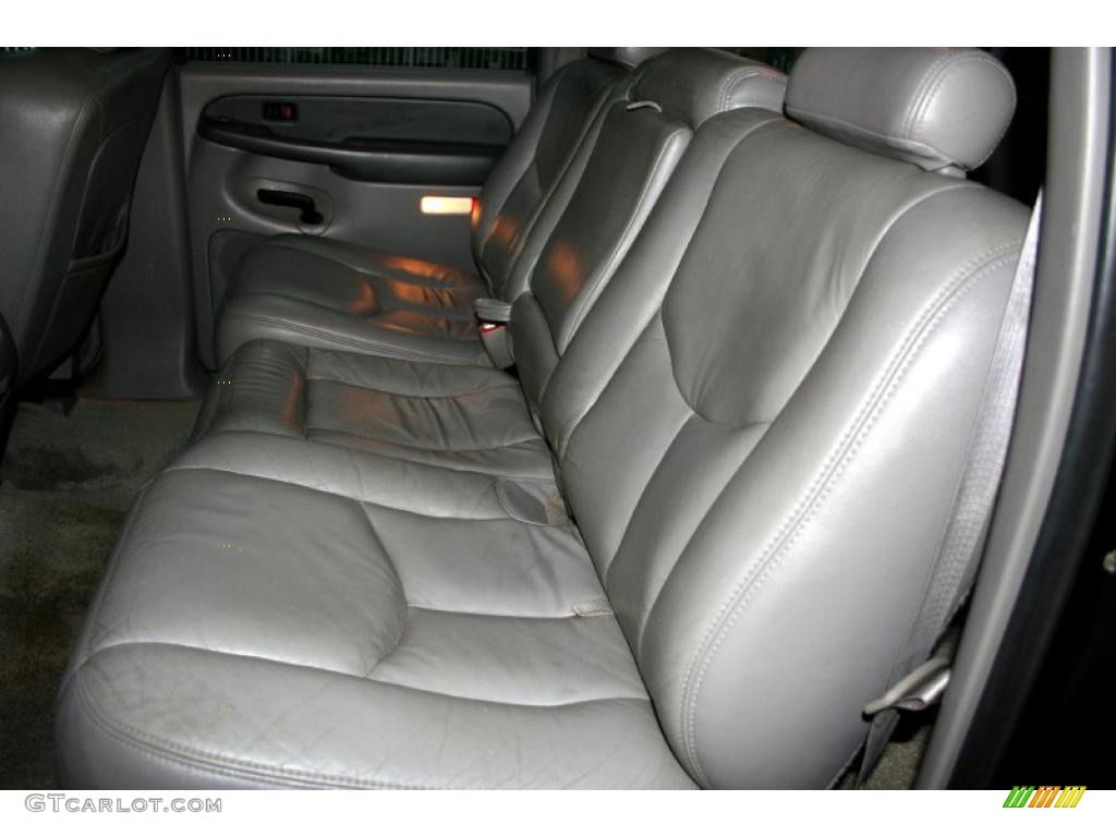 2003 Suburban 2500 LT 4x4 - Black / Gray/Dark Charcoal photo #47
