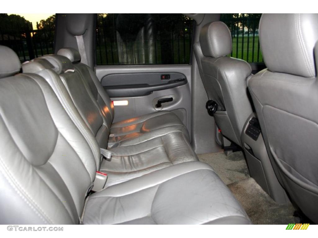 2003 Suburban 2500 LT 4x4 - Black / Gray/Dark Charcoal photo #50