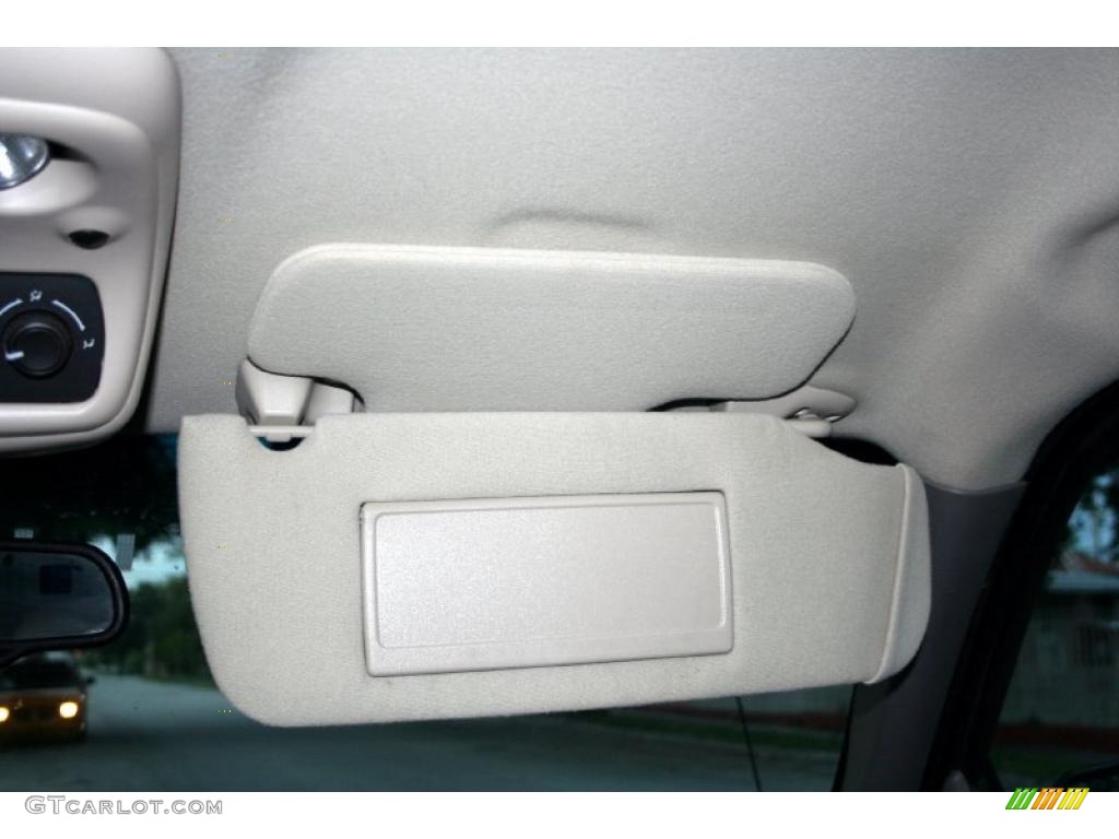 2003 Suburban 2500 LT 4x4 - Black / Gray/Dark Charcoal photo #60