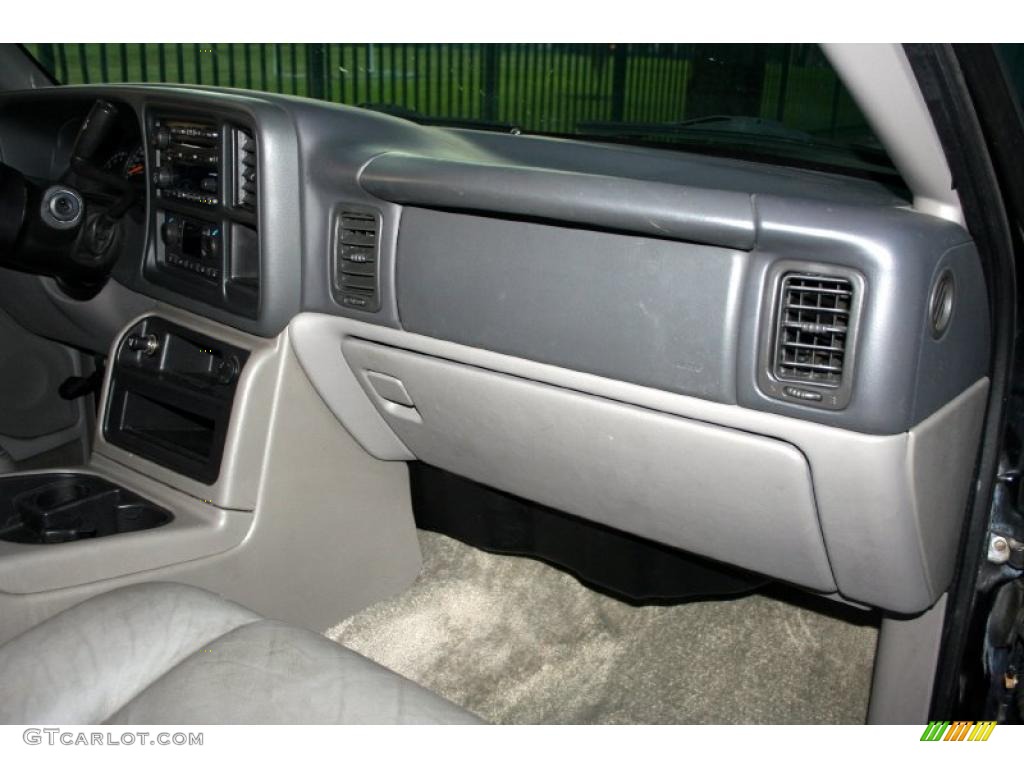 2003 Suburban 2500 LT 4x4 - Black / Gray/Dark Charcoal photo #68