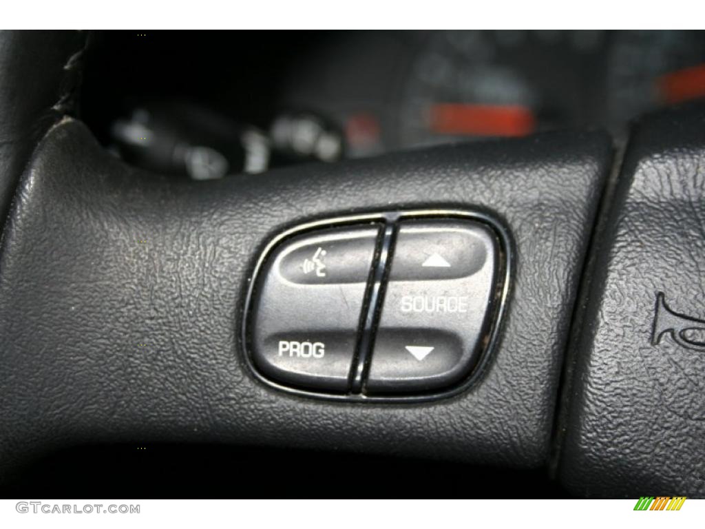 2003 Suburban 2500 LT 4x4 - Black / Gray/Dark Charcoal photo #81