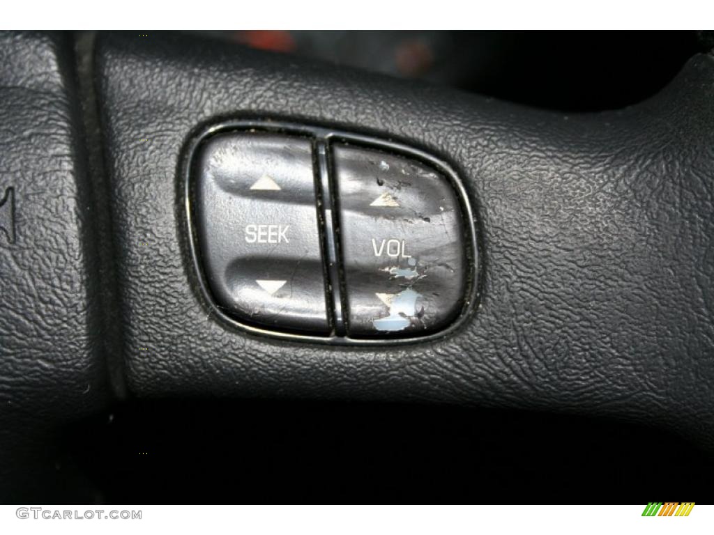 2003 Suburban 2500 LT 4x4 - Black / Gray/Dark Charcoal photo #82