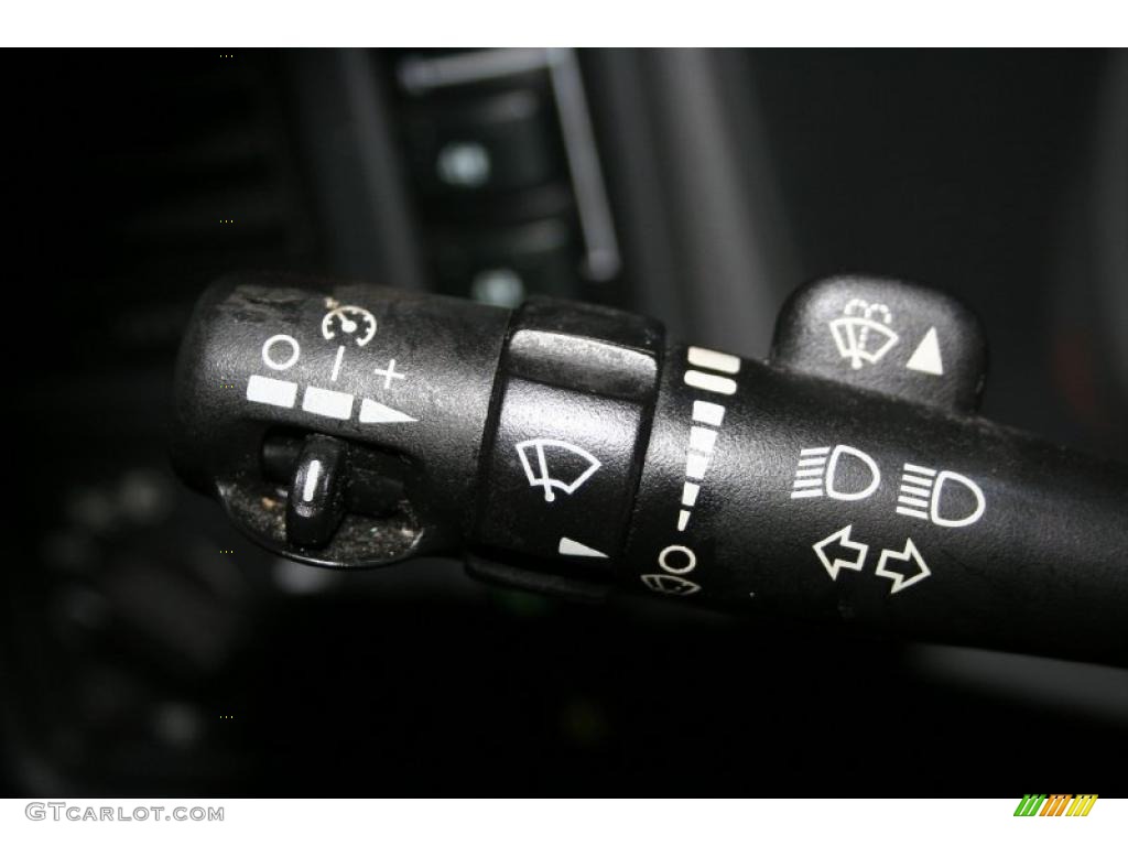 2003 Suburban 2500 LT 4x4 - Black / Gray/Dark Charcoal photo #85