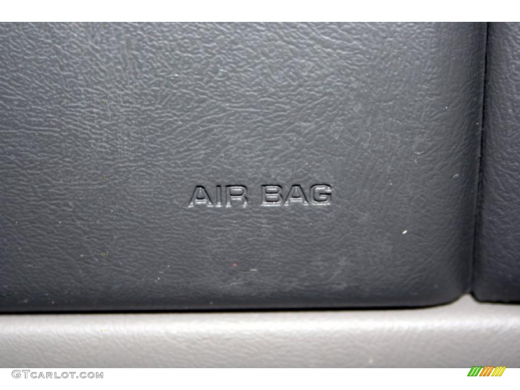 2003 Suburban 2500 LT 4x4 - Black / Gray/Dark Charcoal photo #96