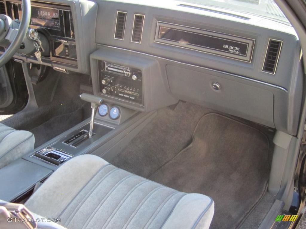 1987 Buick Regal T-Type Grey Dashboard Photo #39508248