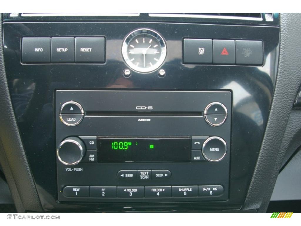 2008 Ford Fusion SEL V6 AWD Controls Photo #39509372