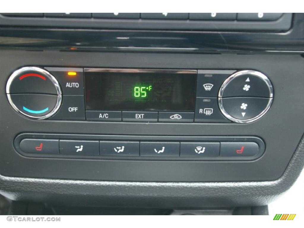 2008 Ford Fusion SEL V6 AWD Controls Photo #39509388